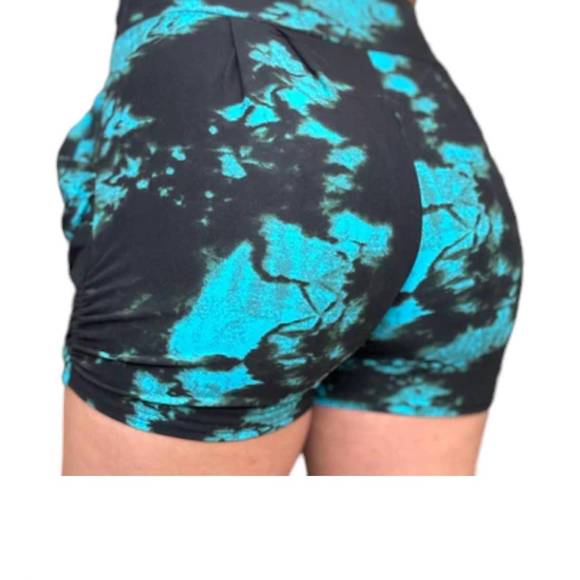 NEW WHITE LABEL women's lounge shorts with pockets in teal tiedye - Picture 2 of 3